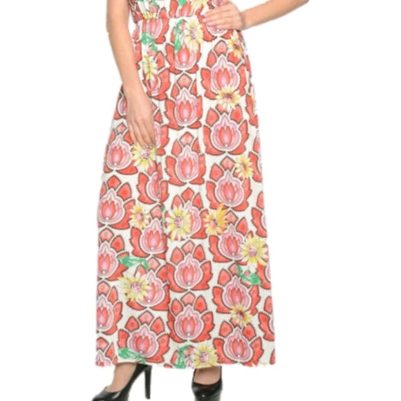 Dress - Picture 2 of 3